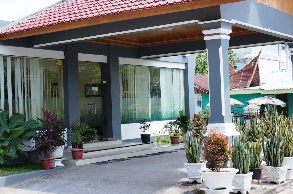 Edotel Minangkabau Padang  Extérieur photo