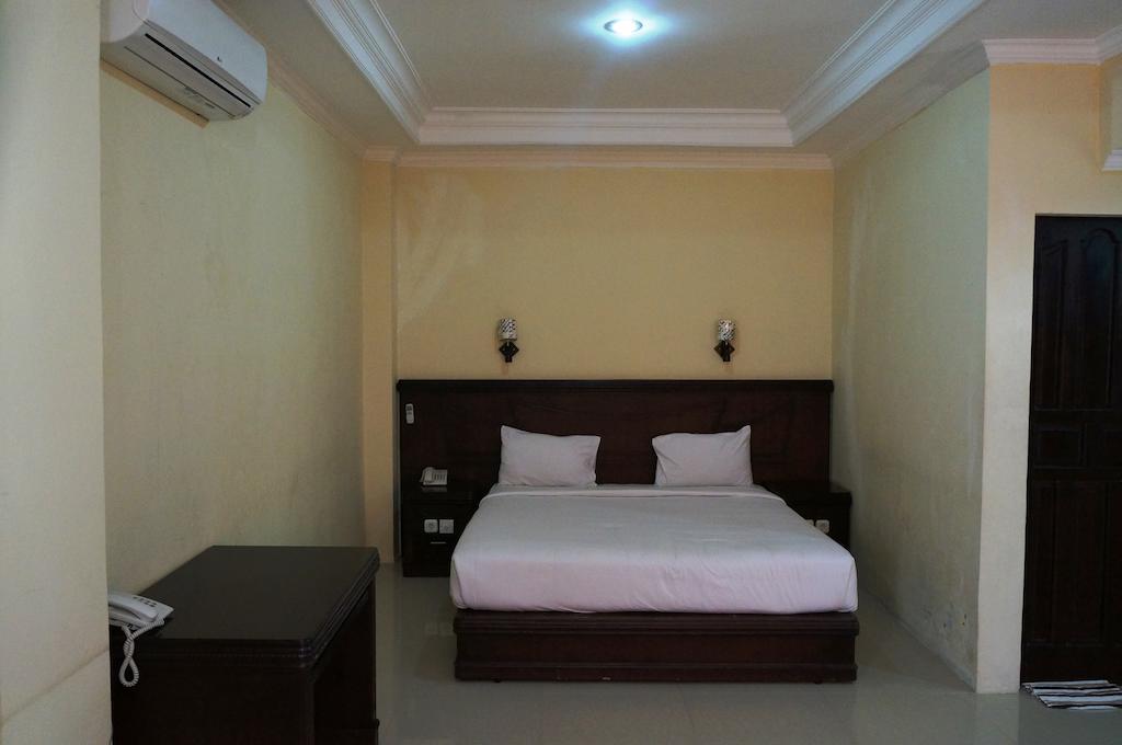Edotel Minangkabau Padang  Chambre photo