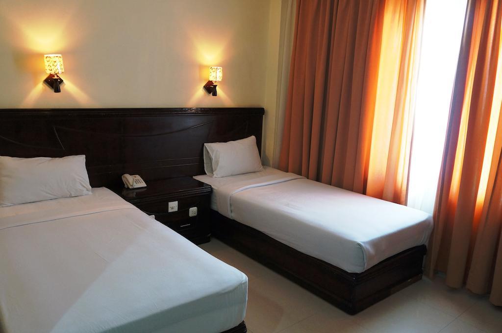 Edotel Minangkabau Padang  Chambre photo