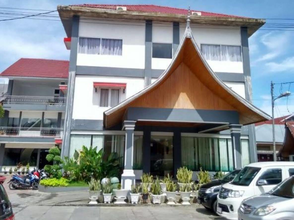 Edotel Minangkabau Padang  Extérieur photo